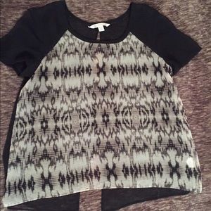 Black/gray patterned American Eagle Outfitters T-S